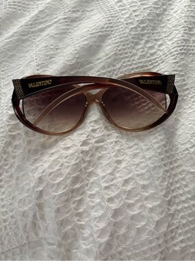 Valentino Brown Gradient Women's Shield Sunglasses with Gold Logo